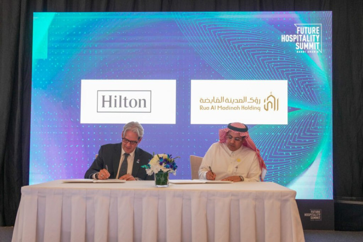 رؤى المدينة القابضة توقع مع هيلتون لافتتاح ثلاثة فنادق في مشروع رؤى المدينة