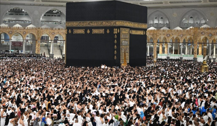 أكثر من مليونين ونصف من ضيوف الرحمن يشهدون ختم القرآن الكريم بالمسجد الحرام ليلة التاسع والعشرين من شهر رمضان