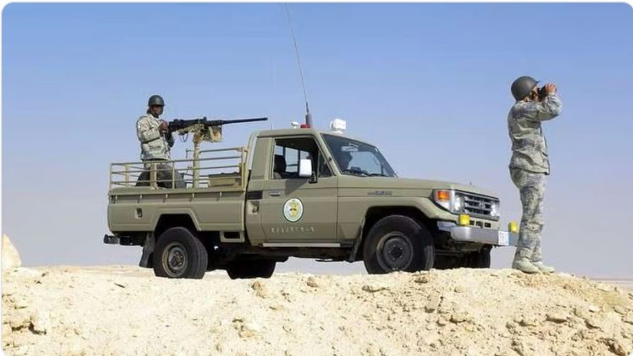 حرس الحدود بجازان يطيح بـ5 مخالفين لتهريبهم 95 كجم قات بالحرث