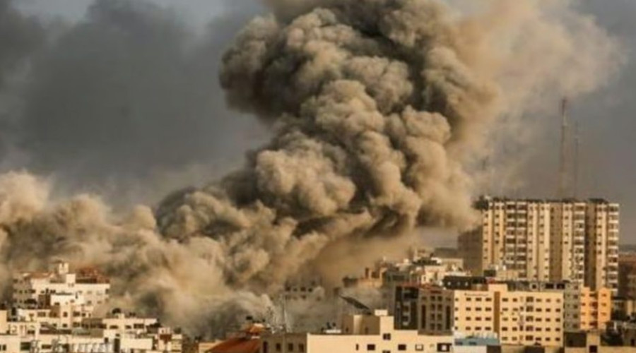 الجثث تنتشل من تحت أنقاض “الشفاء”.. وقصف إسرائيلي وسط غزة يوقع شهداء