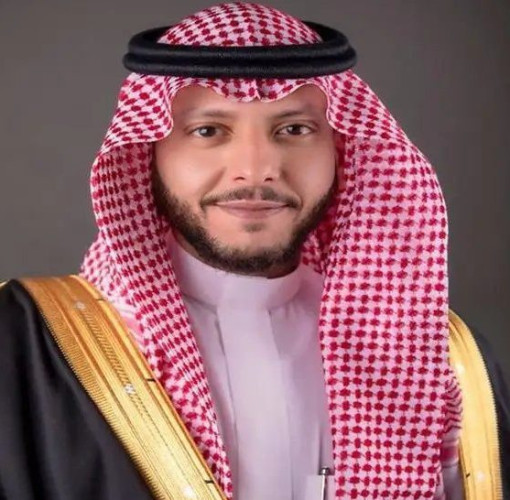 الأمير سعود بن نهار يطّلع على تقرير غرفة الطائف