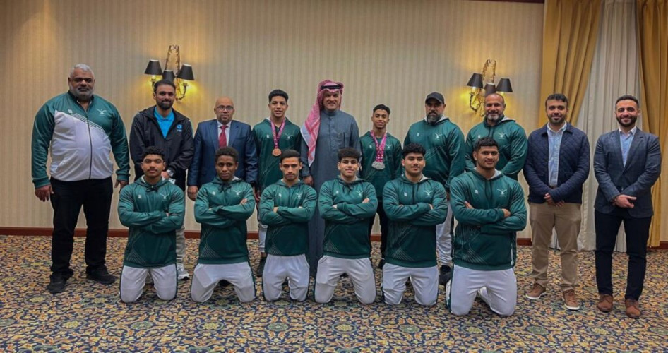 السفير الانصاري يستقبل وفد المنتخب للسعودي لرفع الاثقال المشارك في بطولة العالم بالبيرو