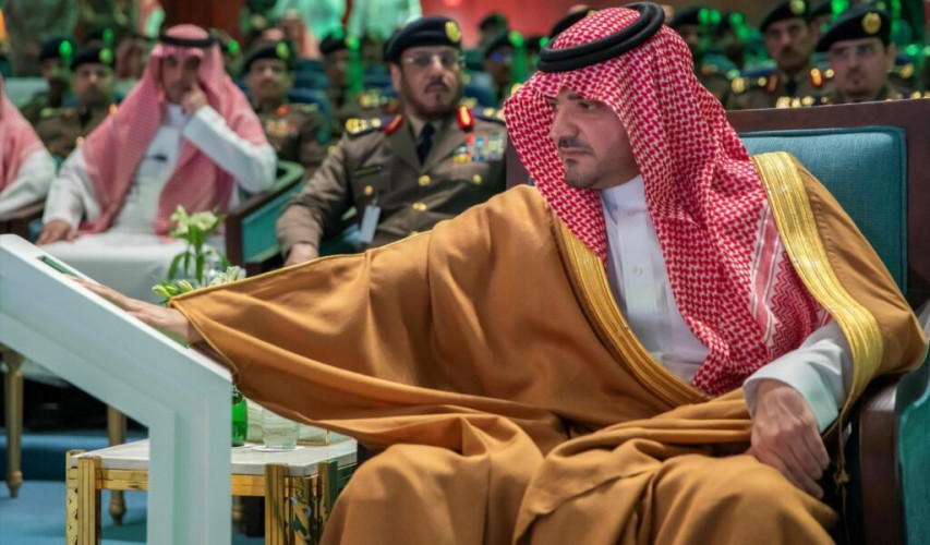 الأمير عبدالعزيز بن سعود يتفقد سير العمل في المديرية العامة للدفاع المدني