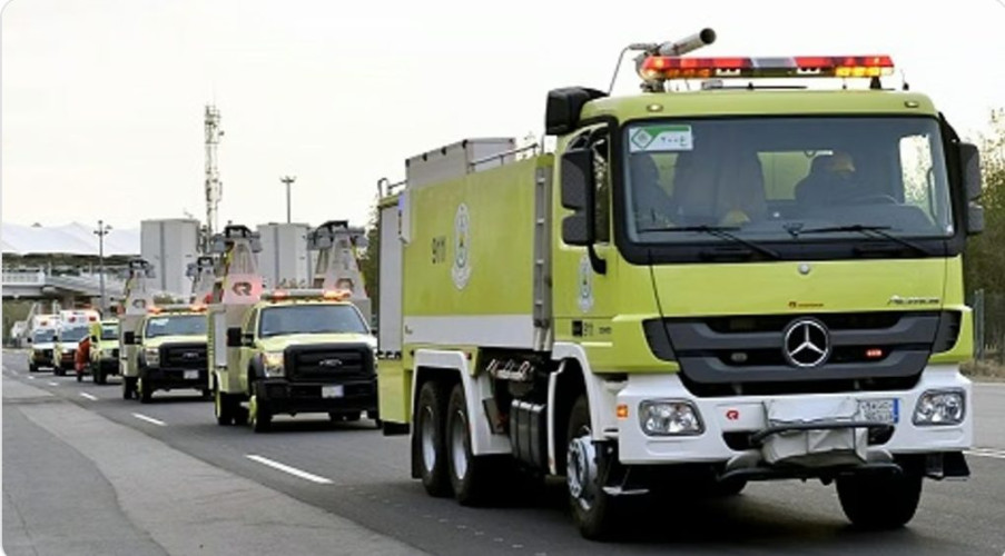 الدفاع المدني ينتشل جثمان شخص جرفه السيل بوادي الخرمة