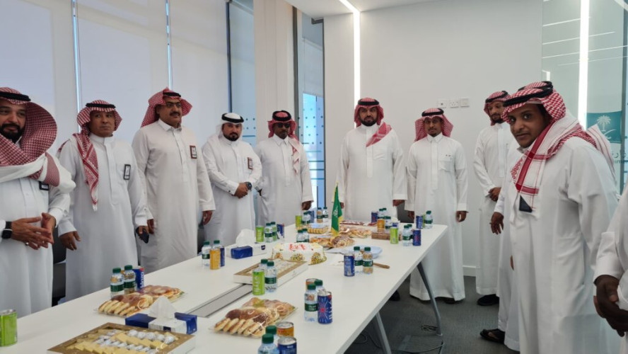 فرع وزارة التجارة بالجوف يقيم حفل معايدة لمنسوبيه