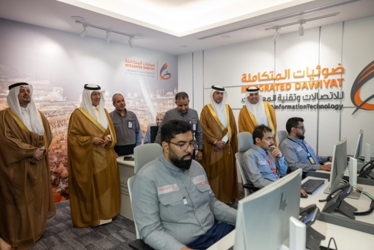 وزير الطاقة ونائب أمير مكة المكرمة ووزير الحج ووزير الشؤون البلدية يتفقدون الاستعدادات والخطط التشغيلية المتعلقة بإمدادات الطاقة لموسم حج 1445