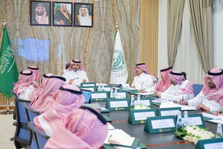 الأمير فيصل بن خالد بن سلطان يرأس اجتماع مشروع استراتيجية إمارة الحدود الشمالية
