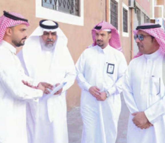 أمين الطائف يباشر ملاحظات وبلاغات الأهالي ويتفقد المنشآت المقرر طرحها للاستثمار