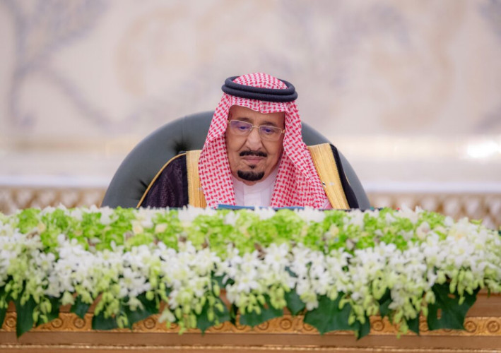 خادم الحرمين الشريفين يرأس جلسة مجلس الوزراء