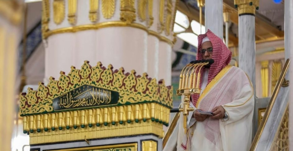 إمام المسجد النبوي: شدة حرارة الصيف يجب أن تذكّرنا بالنقلة إلى دار الأهوال المفزعة