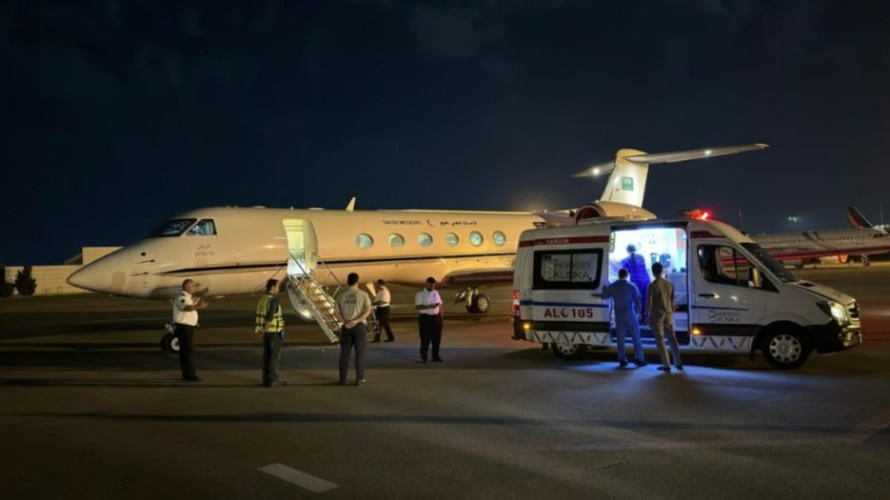 إنفاذاً لتوجيهات القيادة.. إخلاء طبي لمواطنتَيْن من أذربيجان