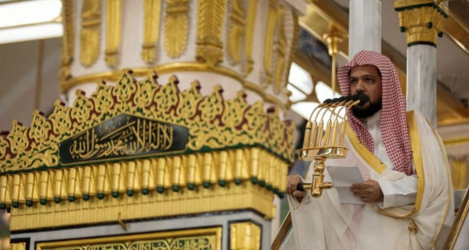 إمام المسجد النبوي: الحياة مع الإيمان طيبة كريمة تتصاغَرُ أمامَها المصاعب