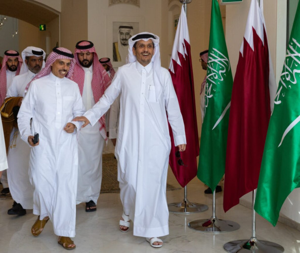 وزير الخارجية ورئيس مجلس الوزراء وزير الخارجية في دولة قطر يرأسان اجتماع اللجنة التنفيذية لمجلس التنسيق السعودي القطري في الرياض