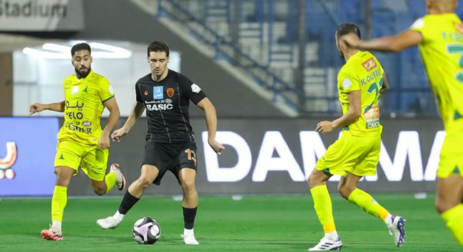 التعادل السلبي سيد الموقف بين الخليج والفيحاء