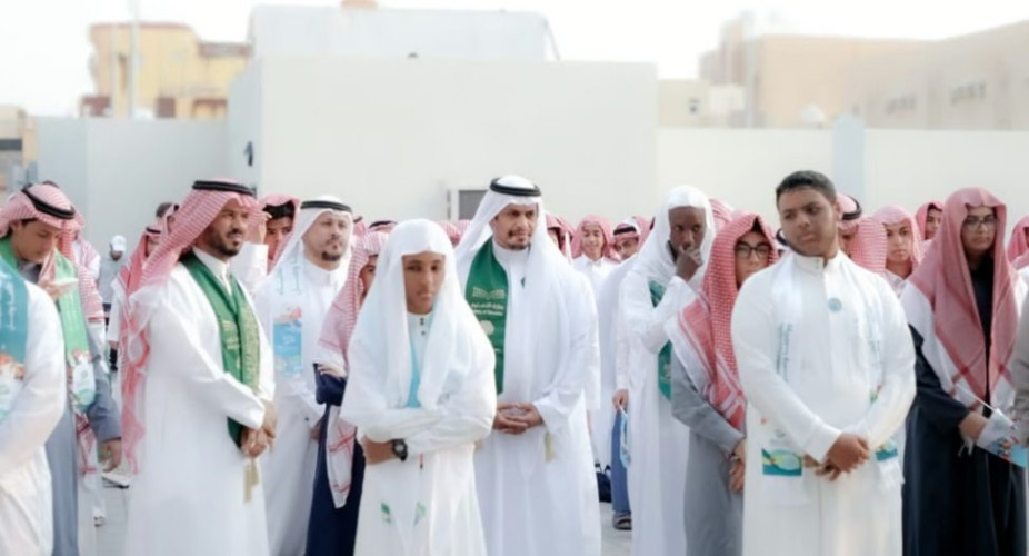 وكيل وزارة التعليم يشارك طلاب جازان احتفالات اليوم الوطني الـ94 وينوه برفع مستوى نواتج التعلّم