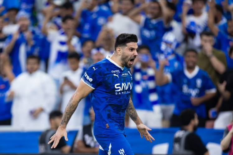 الهلال يقلب الطاولة على الأهلي ويفوز بالكلاسيكو