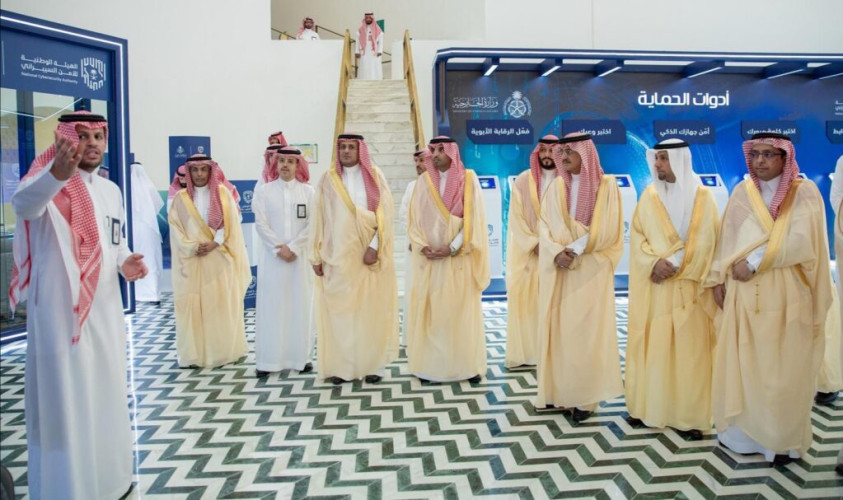 وزارة الخارجية بالتعاون مع الهيئة الوطنية للأمن السيبراني تُقيم المعرض المتنقل للتوعية بالأمن السيبراني