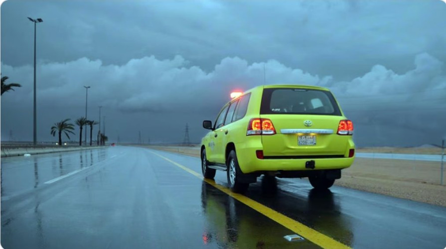 الدفاع المدني: استمرار هطول الأمطار الرعدية على معظم مناطق المملكة من غدٍ الجمعة حتى الثلاثاء المقبل
