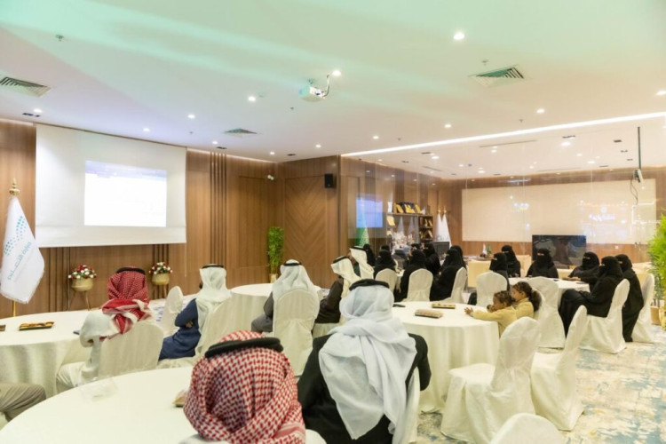 بحضور 40 مشاركاً ومشاركة.. هيئة الصحفيين تُعَرِف بـ “الإعلامي الشامل” بحفرالباطن