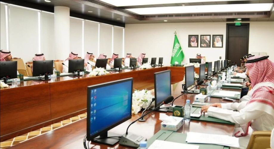 محافظ الدرعية يرأس اجتماع لجنة الدفاع المدني الفرعية بالدرعية