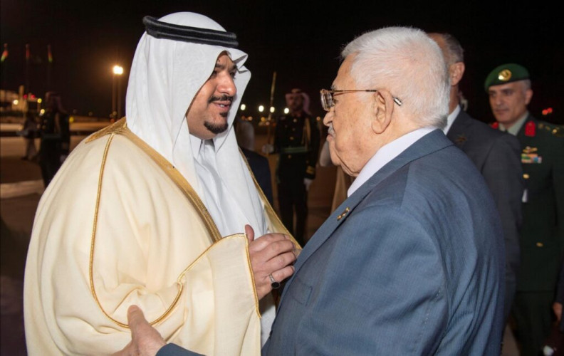 الرئيس الفلسطيني يصل الرياض وفي مقدمة مستقبليه نائب أمير المنطقة
