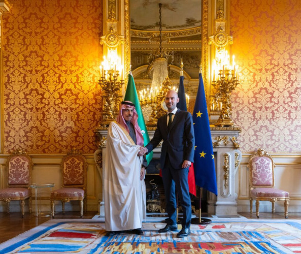 وزير الخارجية يلتقي وزير خارجية فرنسا