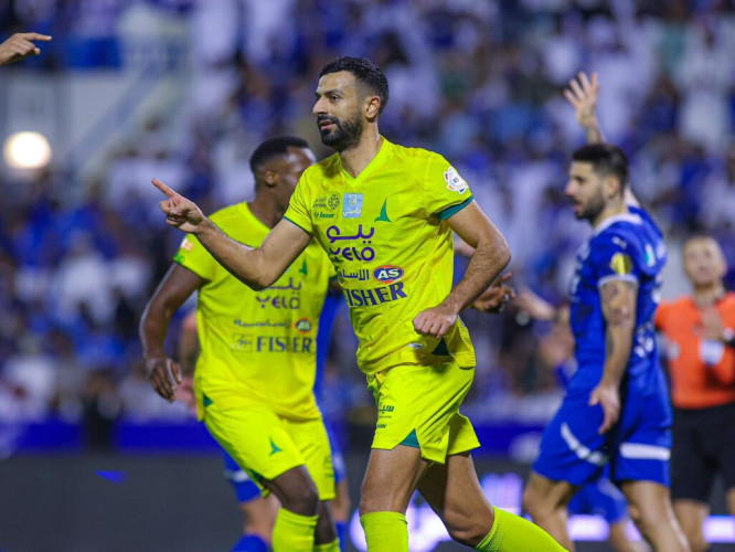 الهلال يتذوق طعم الخسارة الأولى.. الخليج يقلب الطاولة على الهلال ويفوز بنتيجة 2-3