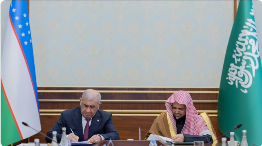 النائب العام يلتقي نظيره الأوزبكي في طشقند ويوقعان مذكرة تعاون