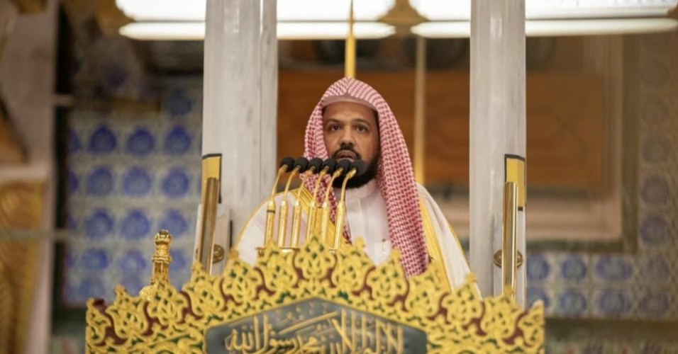إمام المسجد النبوي: من أعظم مظاهر فضل الله على الأمة بعثة النبي الأكرم
