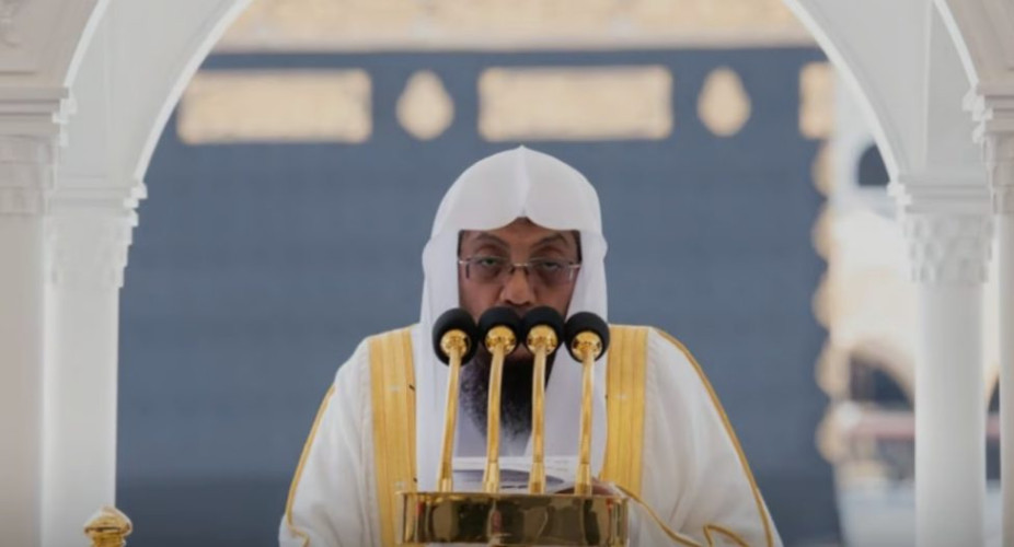 خطيب الحرم المكي يلقي الضوء على أهم الصفات التي تميّز “أولي الألباب”