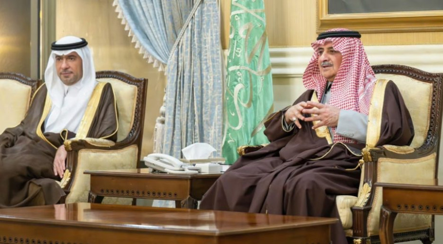 أمير تبوك يشيد باهتمام القيادة الحكيمة بالمشروعات التنموية