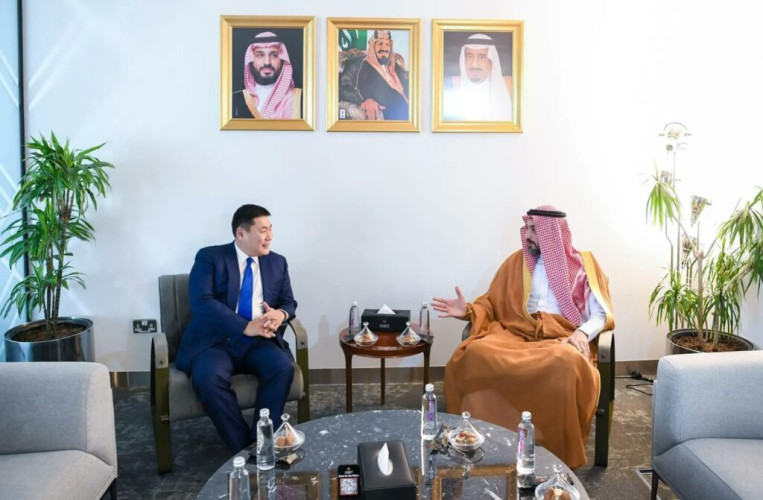 رئيس وزراء منغوليا يغادر الرياض