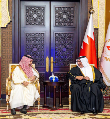 ولي عهد مملكة البحرين يستقبل سمو وزير الخارجية