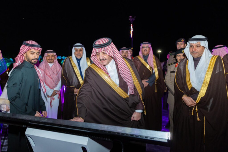 أمير المنطقة الشرقية يدشّن المرحلة الثانية لمتنزه التلال بالجبيل