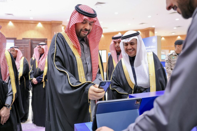 أمير الحدود الشمالية يدشّن فعالية بنك التنمية الاجتماعية لتعزيز ريادة الأعمال “بوصلة دلني”