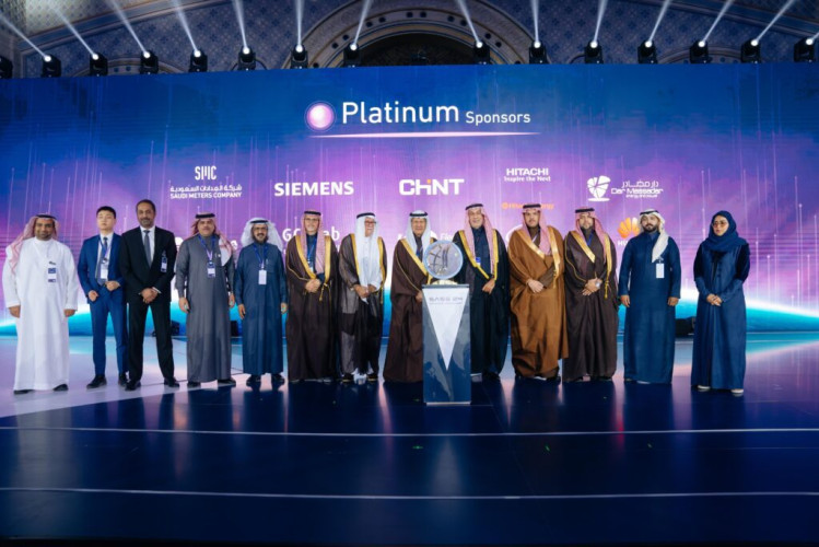 وزير الطاقة يفتتح الدورة الثانية عشرة لمؤتمر الشبكات الذكية تحت شعار “طاقة واستدامة”