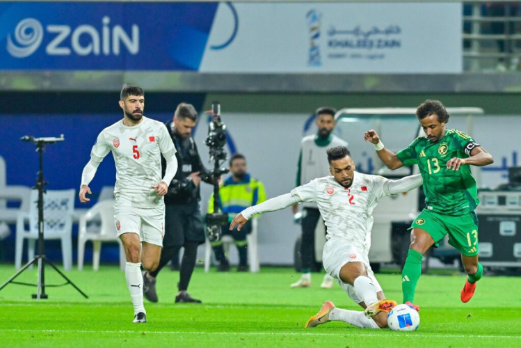 الأخضر يخسر أولى مبارياته في كأس الخليج من نظيره البحريني بثلاثة أهداف لهدفين