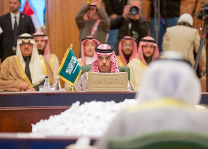 وزير الخارجية يشارك في الاجتماع الاستثنائي الـ (46) للمجلس الوزاري لمجلس التعاون لدول الخليج العربية