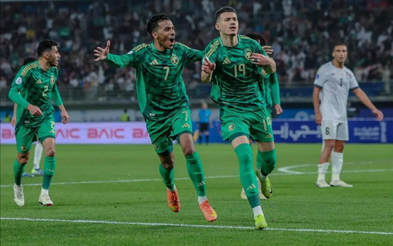 المنتخب السعودي يواجه نظيره العماني في نصف نهائي”خليجي 26″