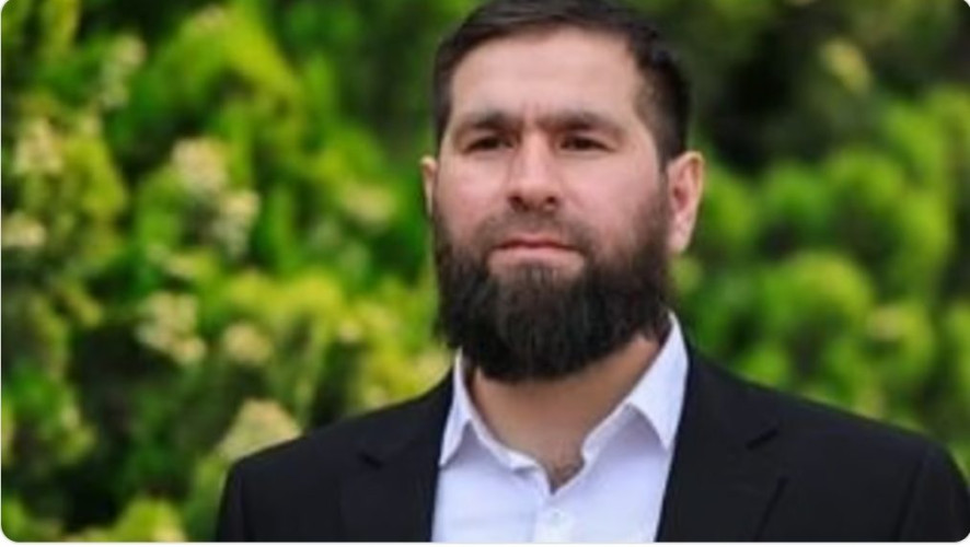 تجميد الدستور والبرلمان في سوريا لمدة 3 أشهر