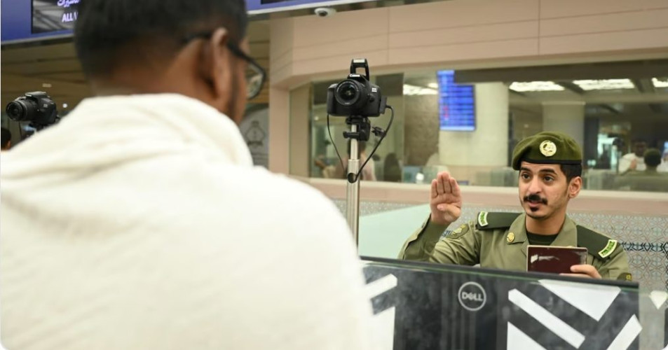 “الجوازات” تؤكد أهمية الالتزام بالأنظمة عند القدوم لأداء العمرة حتى المغادرة