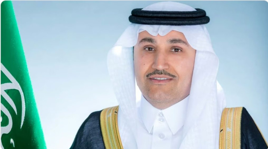 5 بوابات سفر بكل واحدة جسران للإركاب.. “الجاسر” يقف ميدانيًا على مشروع مطار جازان الجديد