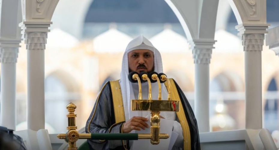 خطيب الحرم المكي يستعرض نماذج لشفقة النبي الكريم بأمته في الدنيا والآخرة