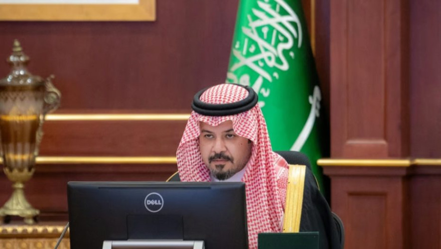 أمير المدينة المنورة يترأس اجتماعًا لمتابعة استعدادات رمضان المبارك