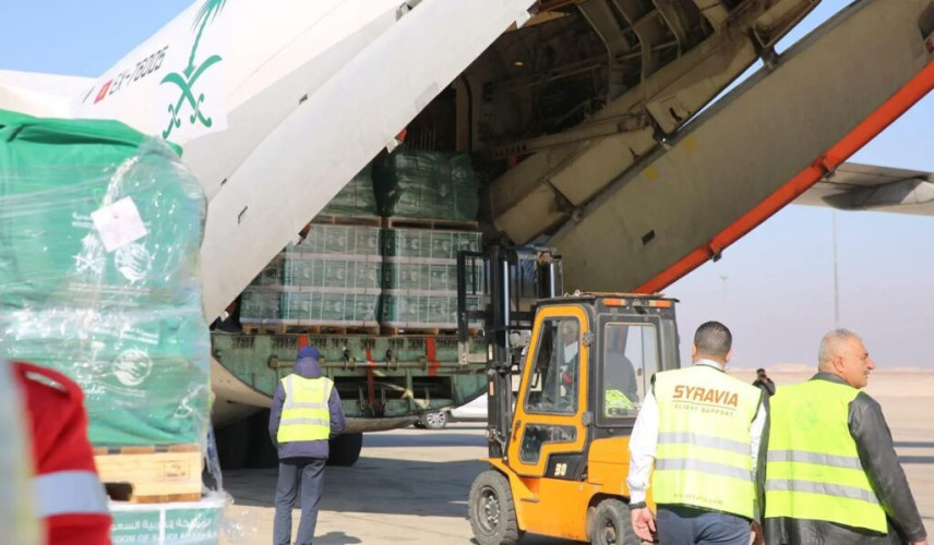 وصول الطائرة الإغاثية السعودية الثانية لمساعدة الشعب السوري