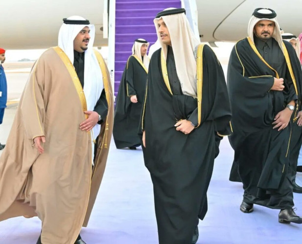 رئيس مجلس الوزراء وزير الخارجية بدولة قطر يصل الرياض وفي مقدمة مستقبليه نائب أمير المنطقة
