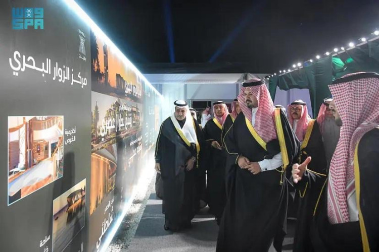 أمير منطقة المدينة المنورة يضع حجر الأساس لمشروع شركة بهيج