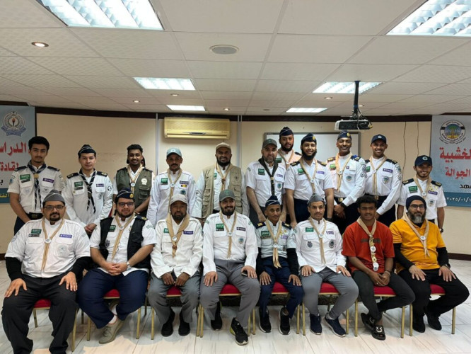 بالصور.. انطلاق فعاليات الدراسة التأسيسية  للشارة الخشبية بمعهد العاصمة النموذجي