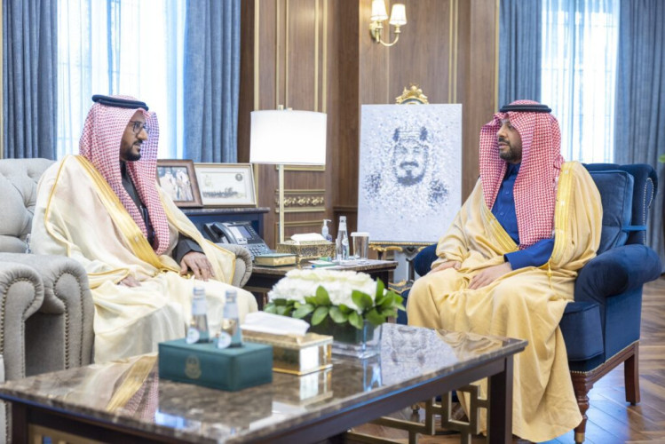 أمير منطقة الحدود الشمالية يستقبل مدير جمرك منفذ جديدة عرعر