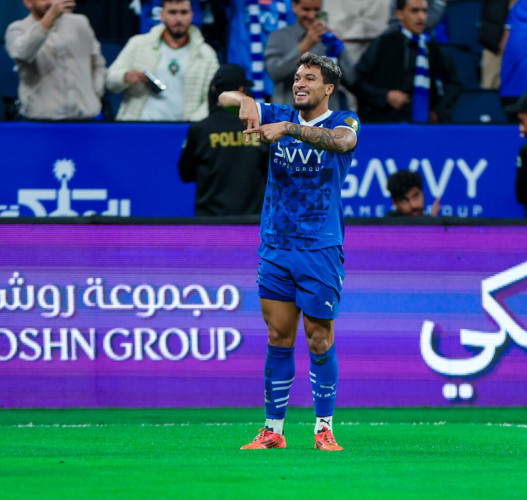 الهلال يمطر شباك الفتح بـ 9 أهداف في دوري روشن السعودي